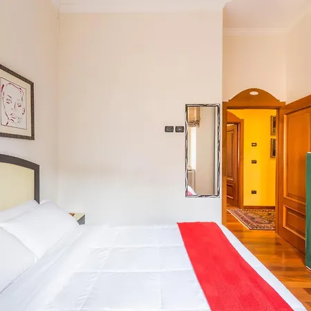 Apartamento Dimora Esedra, Historical Flat In The Heart Of *