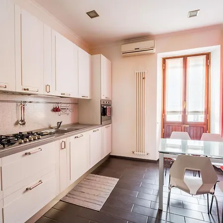 Apartamento Dimora Esedra, Historical Flat In The Heart Of