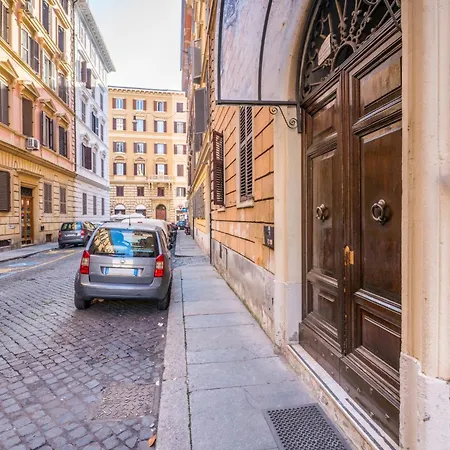 Apartamento Dimora Esedra, Historical Flat In The Heart Of *